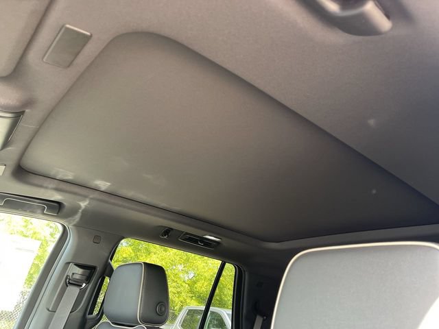 New 2026 Chevrolet Tahoe Premier w/ Sun And Tow Package AWD/4WD image 22