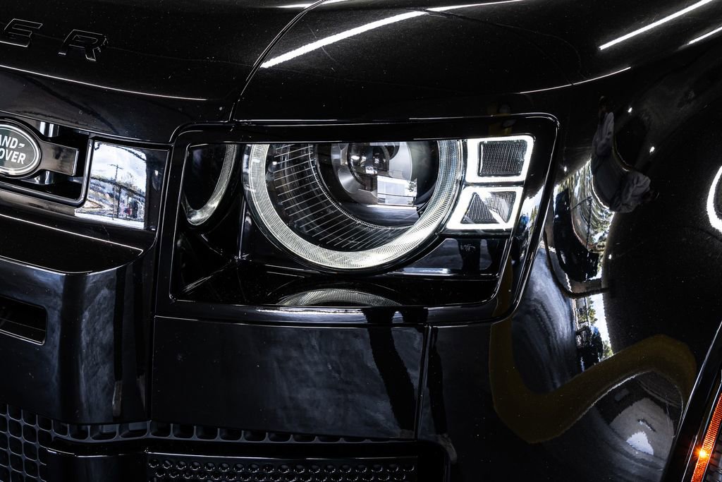 Used 2023 Land Rover Defender 110 X image 11