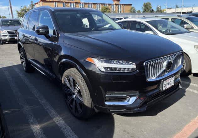Used 2025 Volvo XC90 T8 Ultra w/ Protection Package Premier AWD/4WD image 8