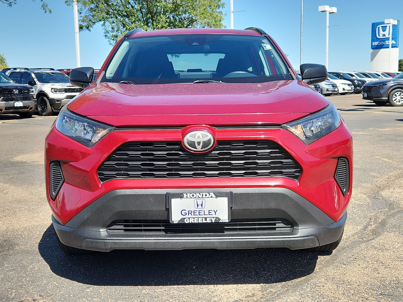 Used 2020 Toyota RAV4 LE w/ Carpet Mat Package AWD/4WD image 8