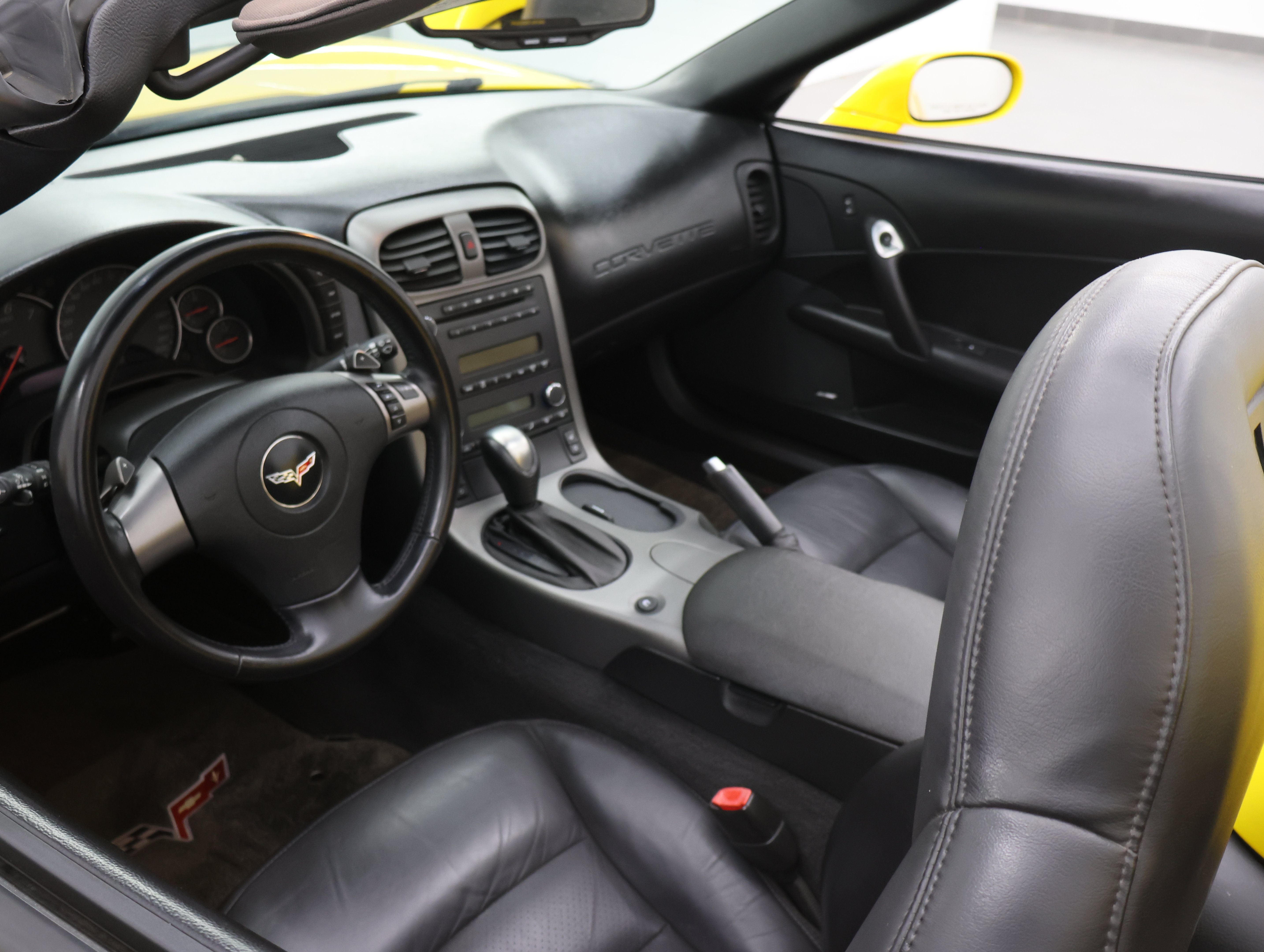 Used 2007 Chevrolet Corvette Coupe w/ Preferred Equipment Group RWD image 44