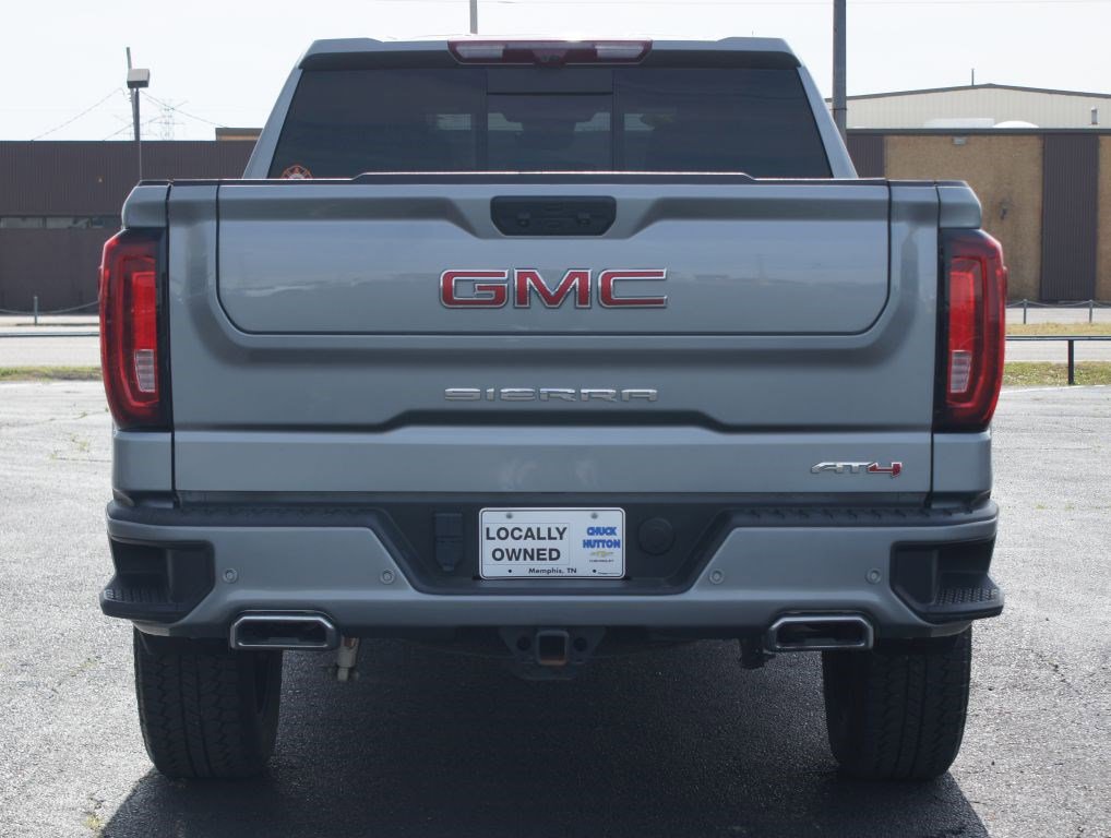 Used 2024 GMC Sierra 1500 AT4 w/ Technology Package image 3