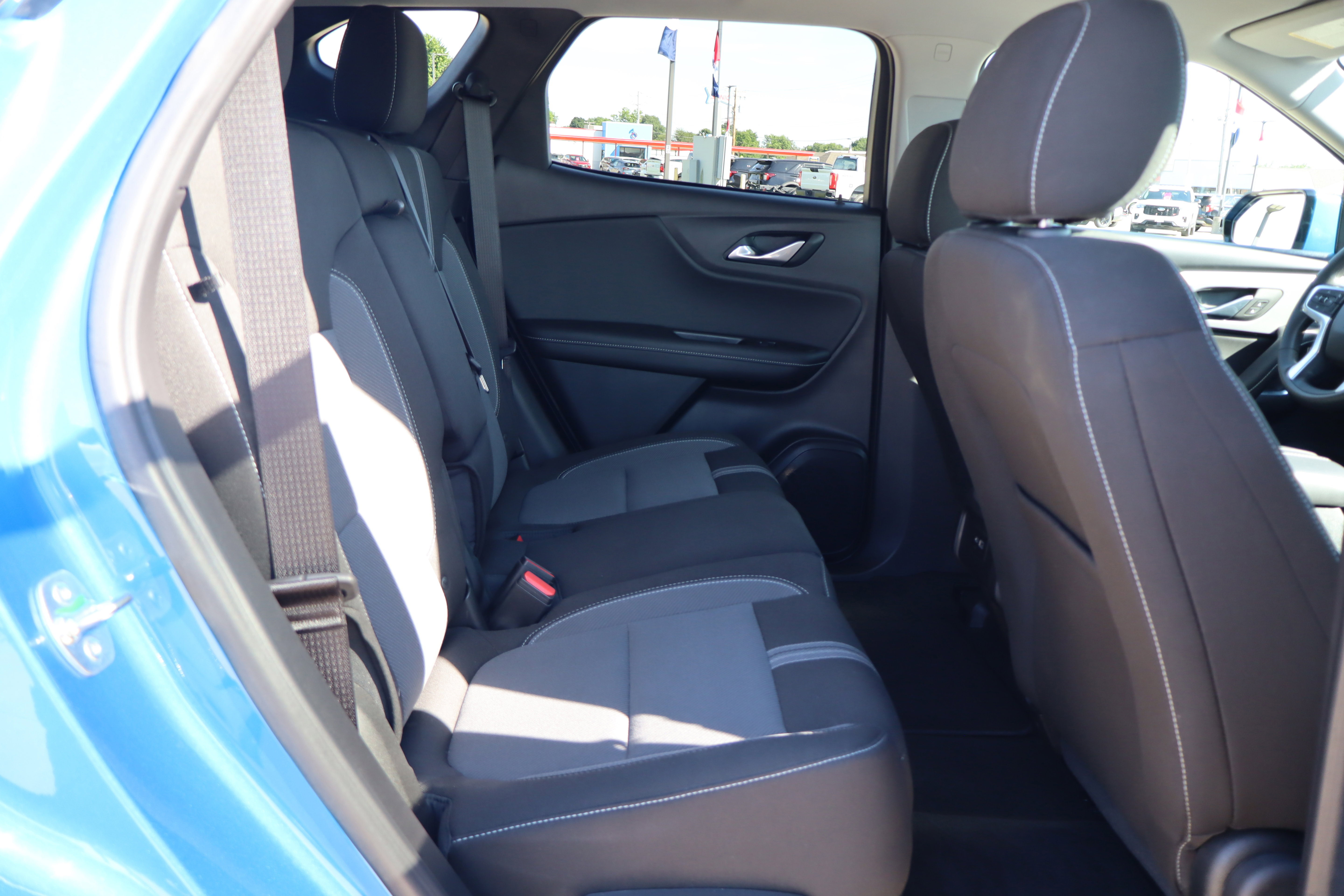 Used 2024 Chevrolet Blazer LT w/ Convenience Package FWD image 11
