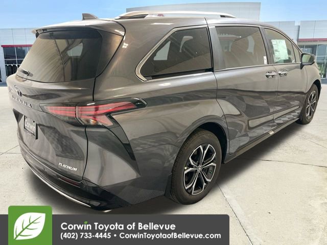 New 2025 Toyota Sienna Platinum image 8