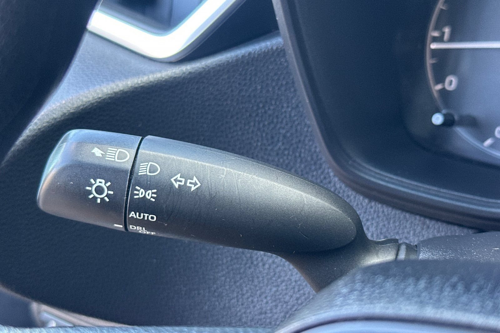 Used 2024 Toyota Corolla LE FWD image 35