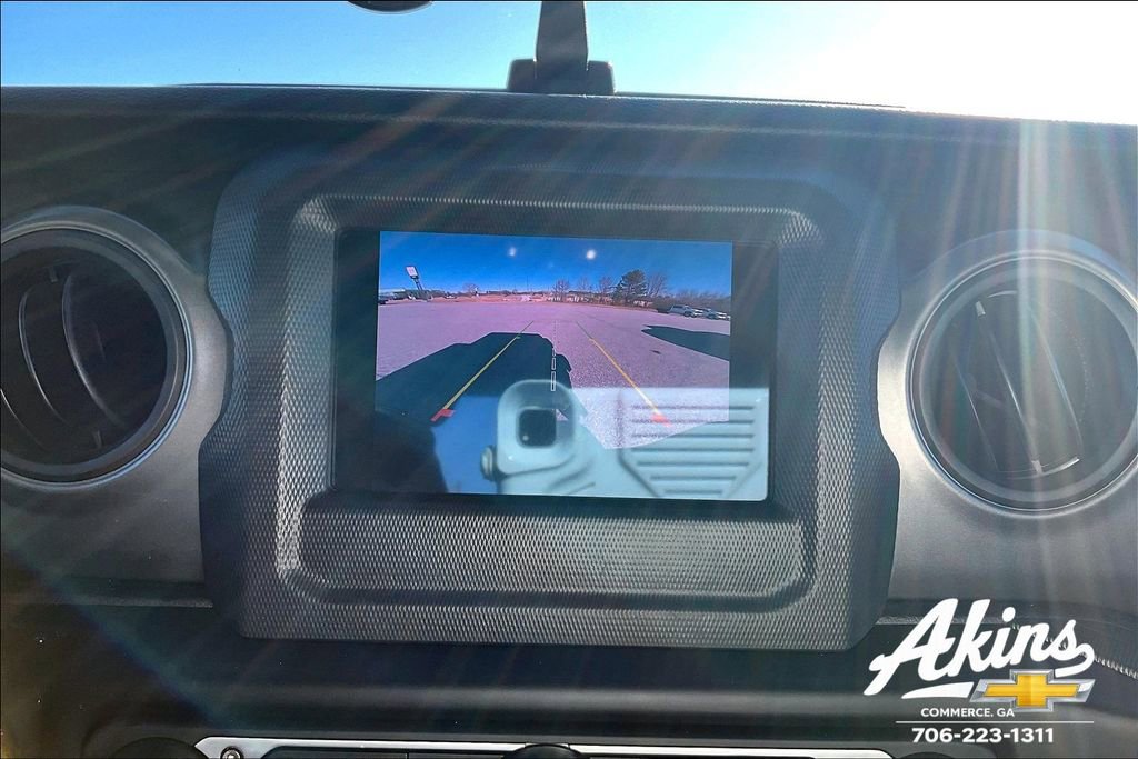 Used 2023 Jeep Gladiator Sport image 12