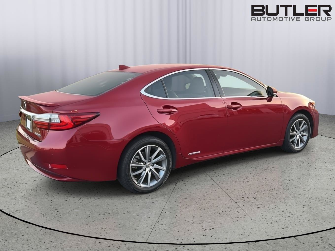 Used 2018 Lexus ES 300h w/ Luxury Package FWD image 7