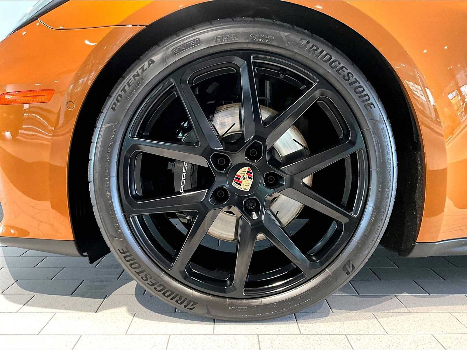 Used 2025 Porsche Panamera 4 AWD/4WD image 15