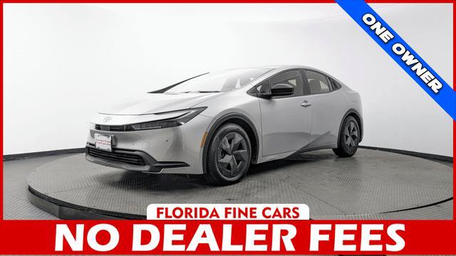 Used 2023 Toyota Prius LE FWD image 1