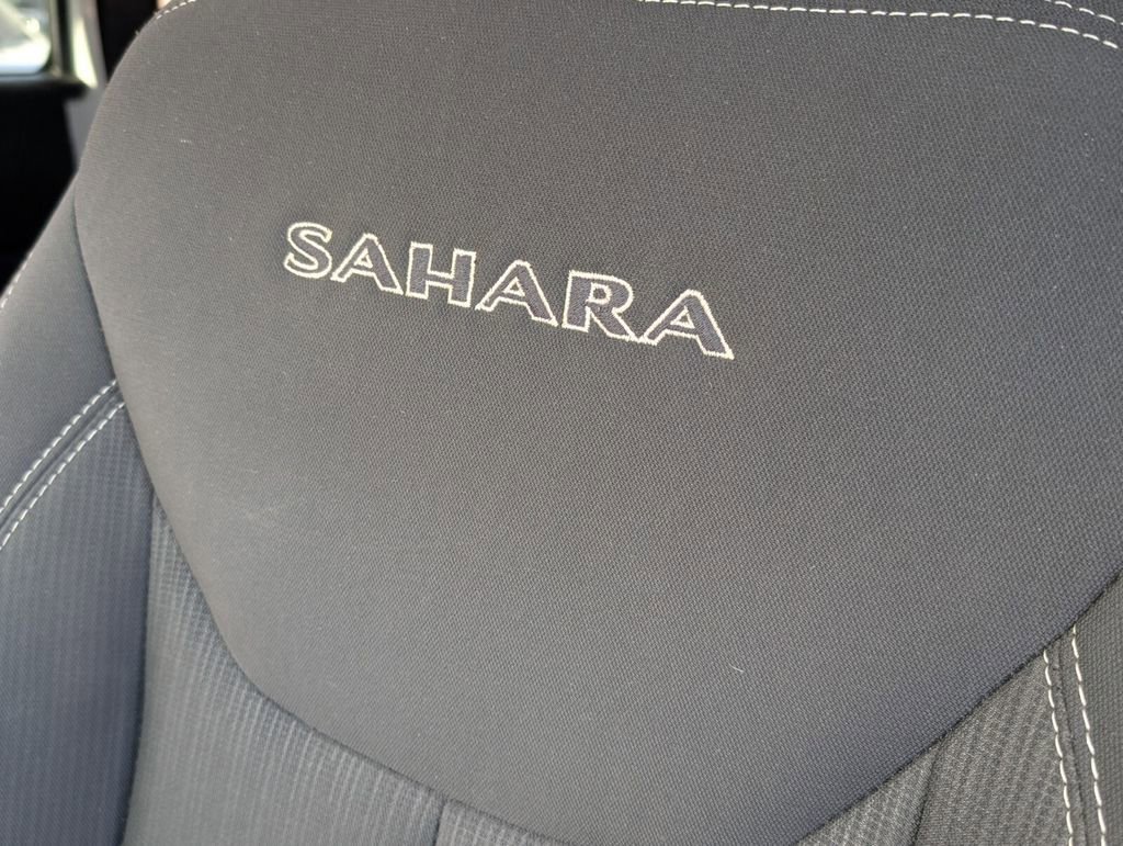 Used 2017 Jeep Wrangler Unlimited Sahara w/ Connectivity Group image 22