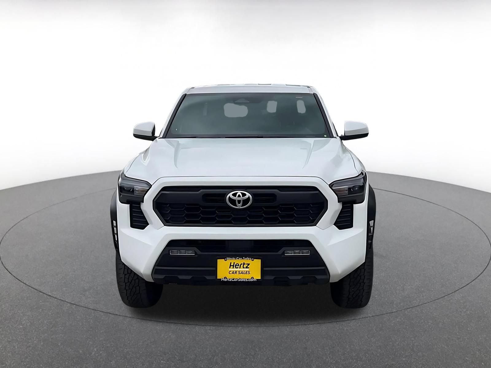 Used 2025 Toyota Tacoma TRD Off-Road AWD/4WD image 4