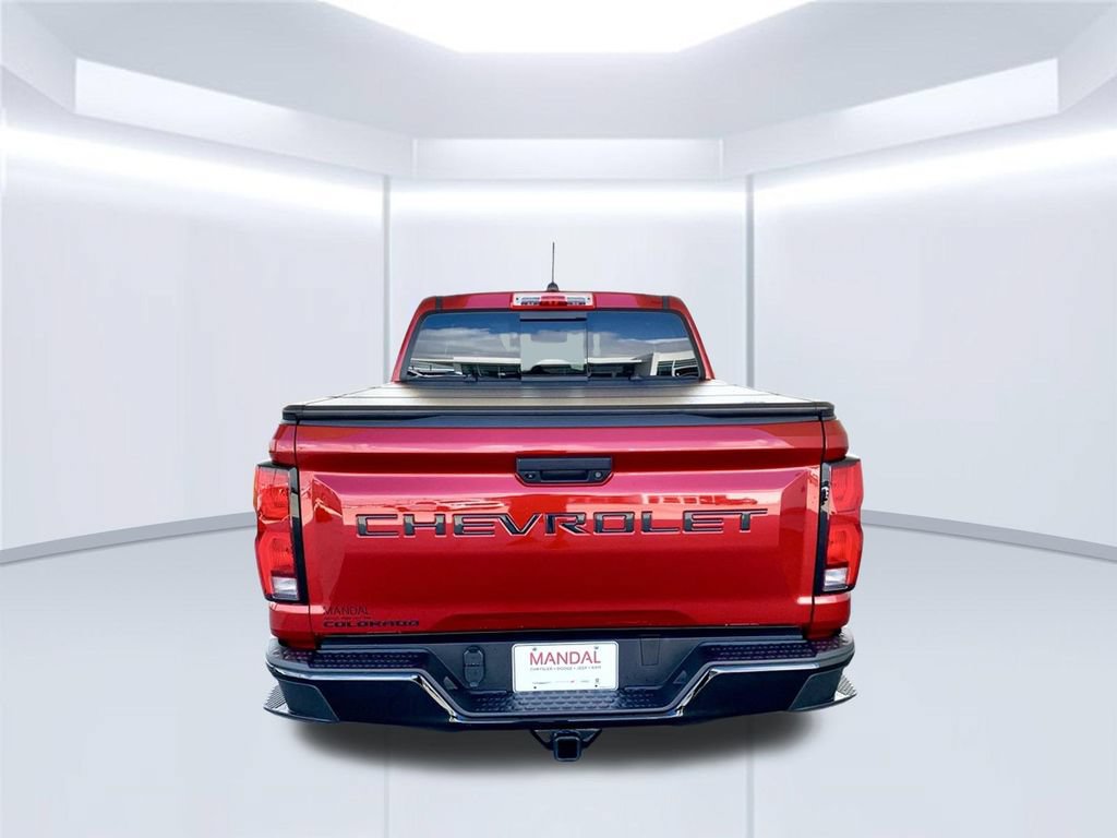 Used 2024 Chevrolet Colorado Z71 w/ Z71 Convenience Package 2 AWD/4WD image 7