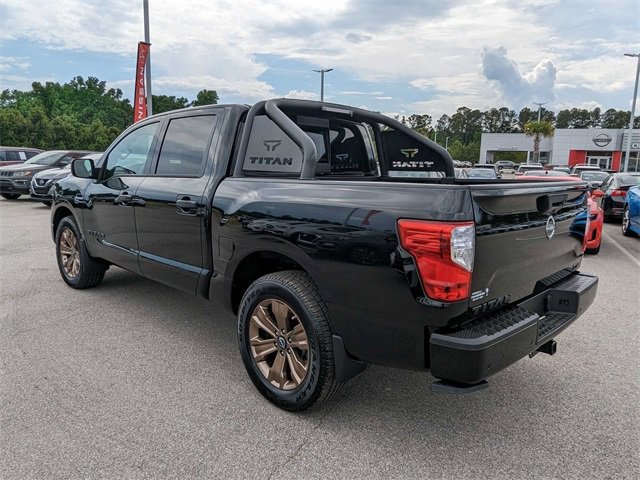 New 2024 Nissan Titan SV w/ SV Bronze Edition Package image 5
