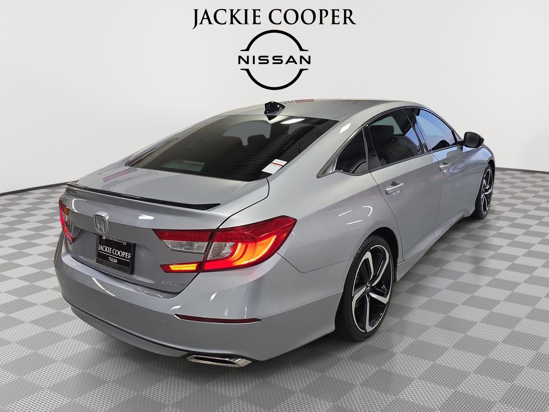 Used 2022 Honda Accord Sport image 5