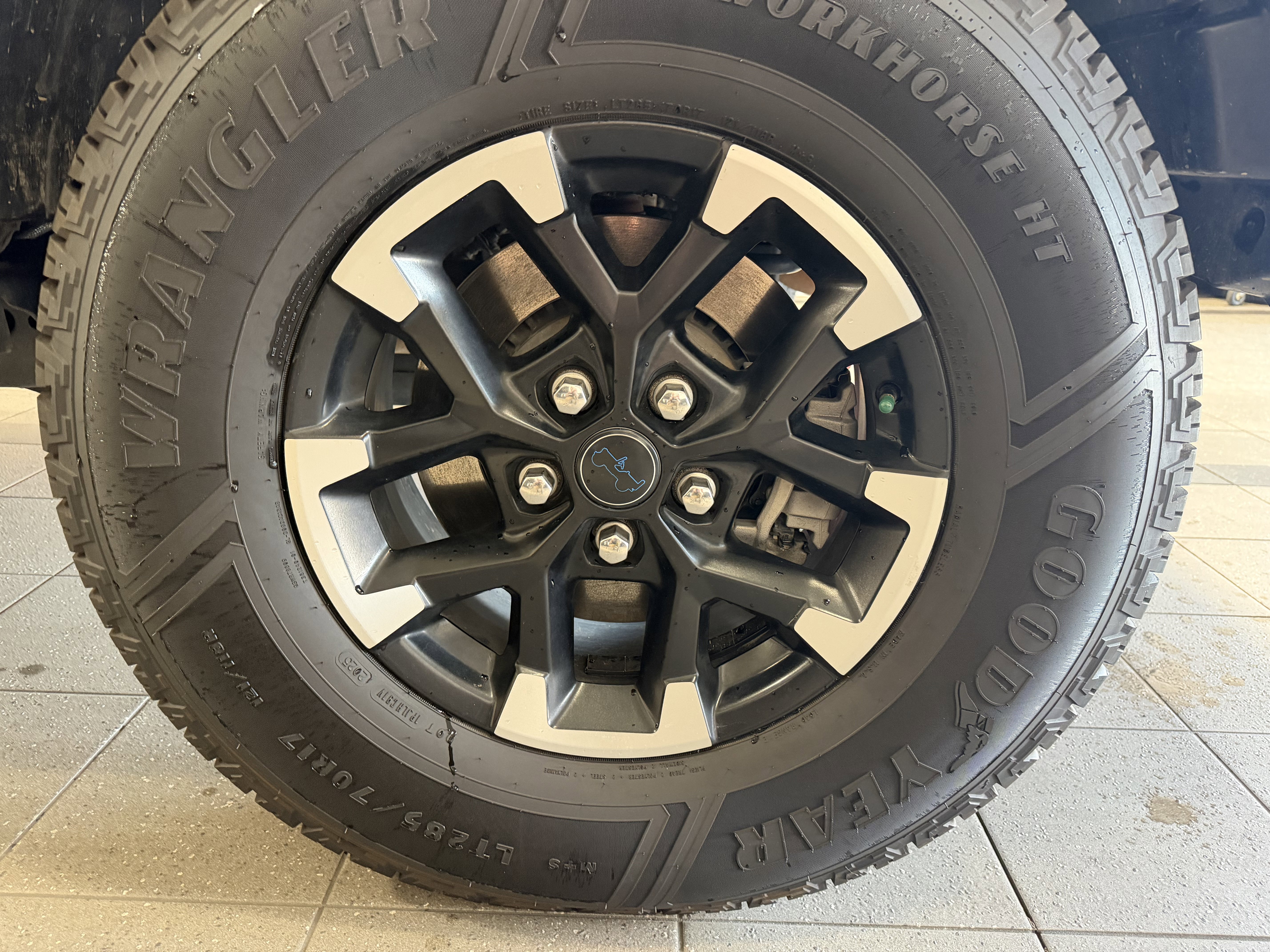 Used 2024 Jeep Wrangler Unlimited Rubicon 4xe image 7