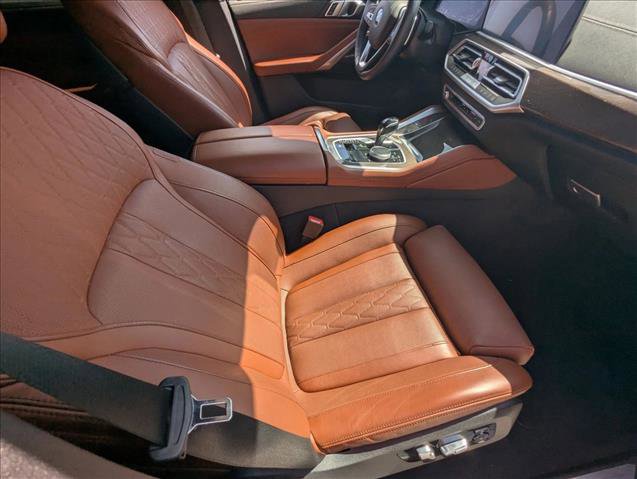 Certified 2023 BMW X6 xDrive40i w/ Luxury Seating Package image 22