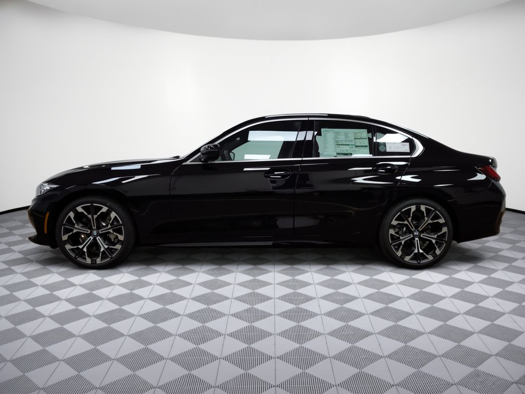 Used 2026 BMW 330i Sedan w/ Premium Package RWD image 2