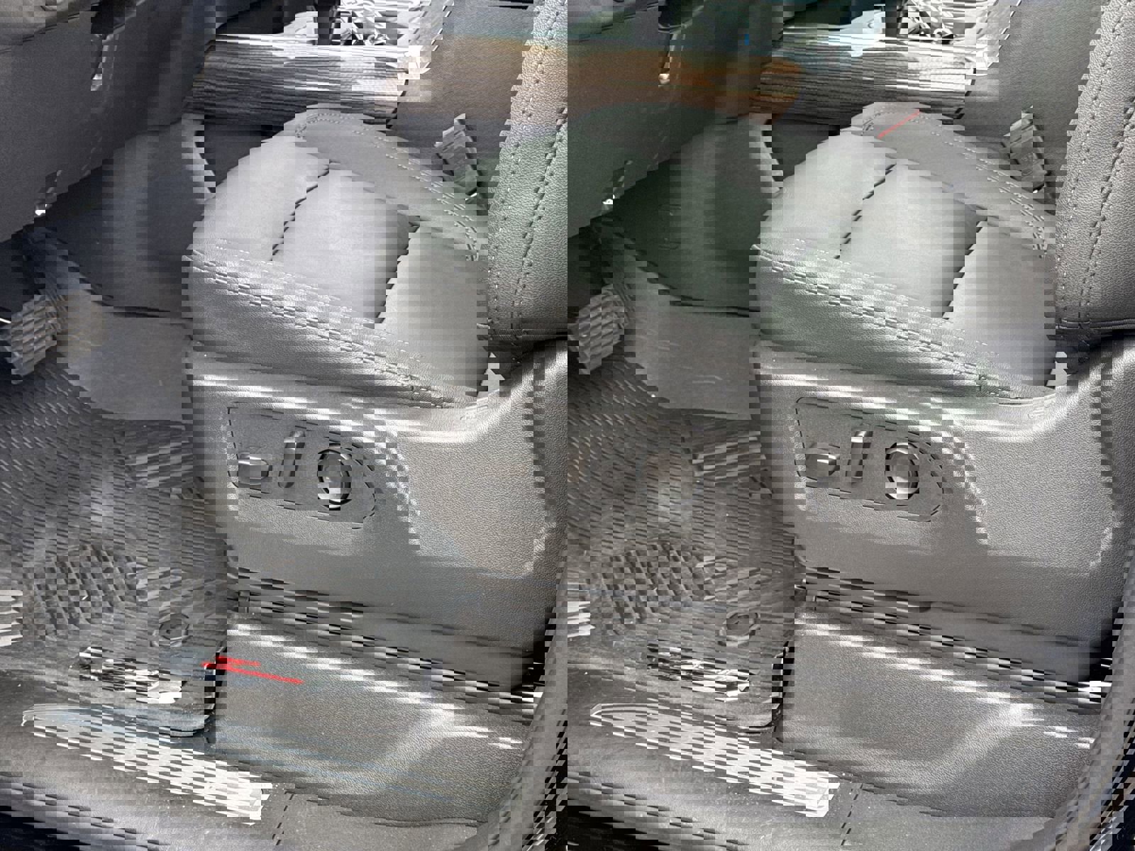 Used 2026 Chevrolet Silverado 1500 LT Trail Boss w/ LT Trail Boss Premium Package image 17