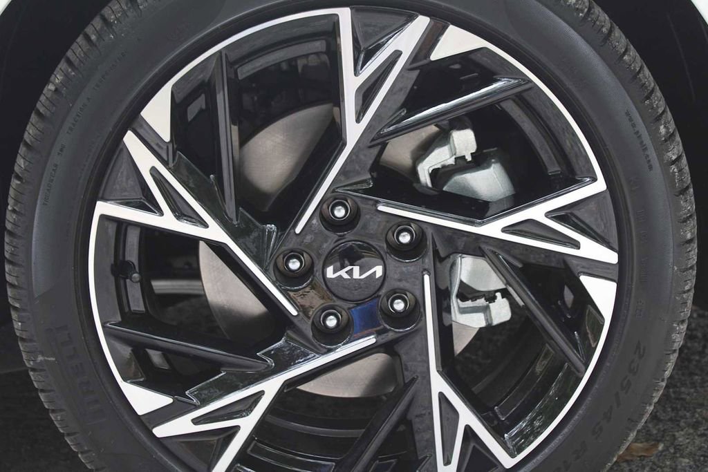 New 2025 Kia K5 GT-Line w/ GT-Line Premium Package image 17