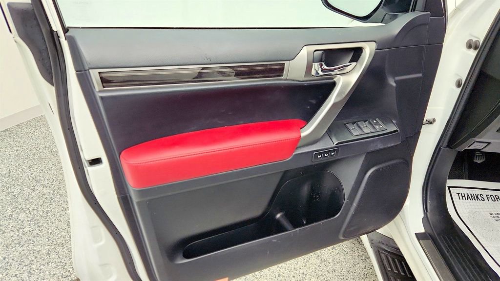 Used 2023 Lexus GX 460 Premium w/ Premium Plus Package image 11