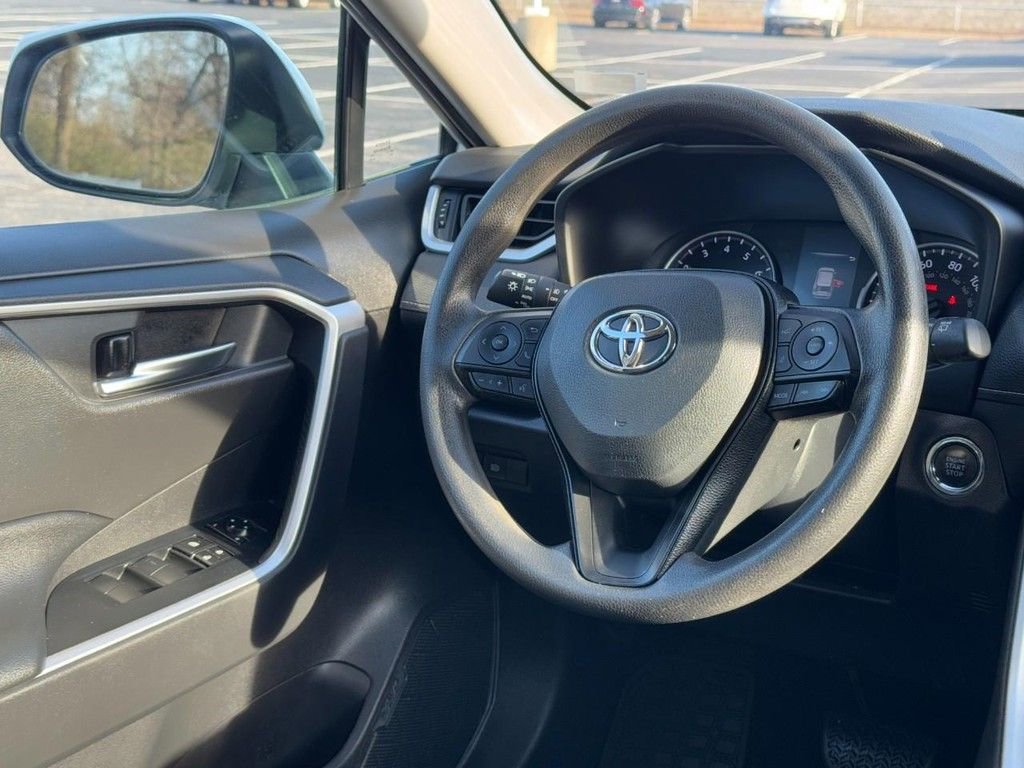 Certified 2021 Toyota RAV4 XLE w/ Carpet Mat Package (TMS) image 15