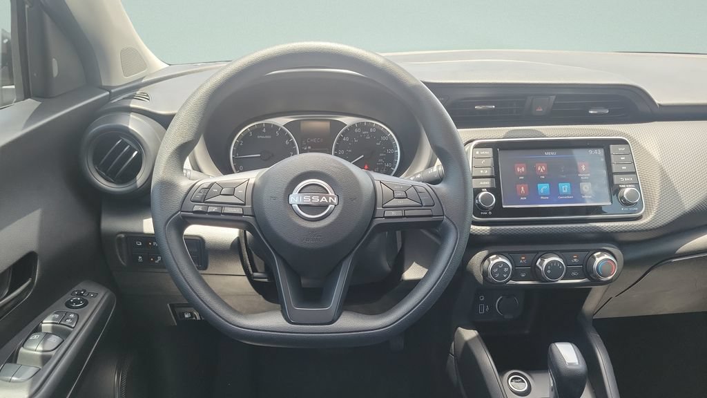 Used 2023 Nissan Kicks S FWD image 11