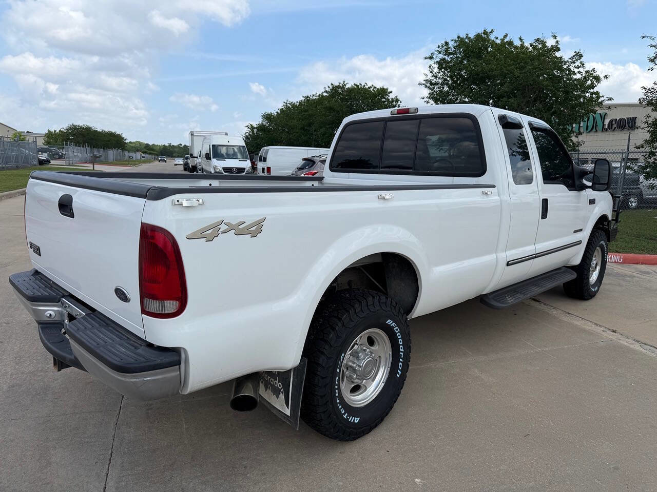 Used 2000 Ford F250 Lariat image 5