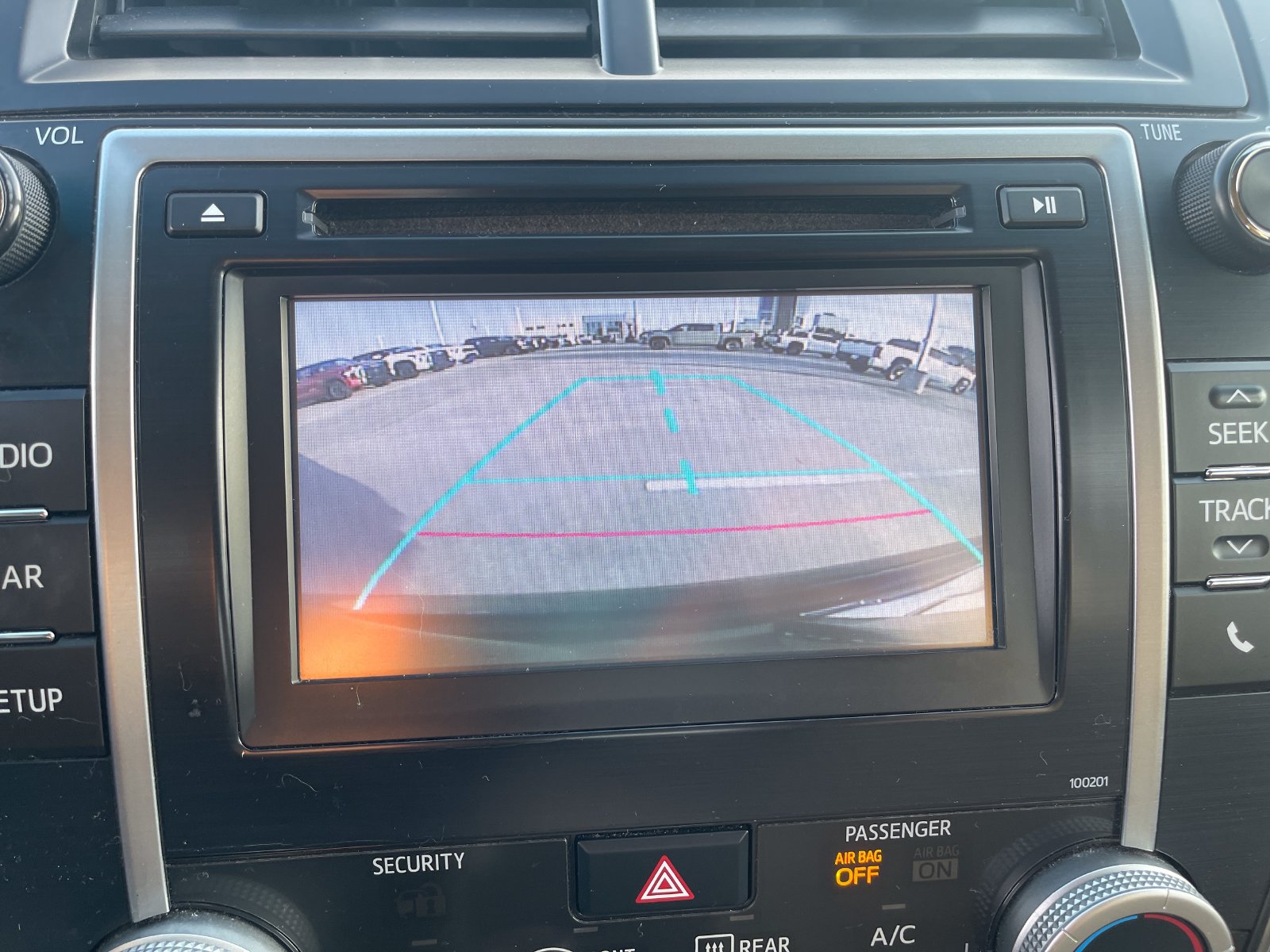 Used 2014 Toyota Camry LE FWD image 29