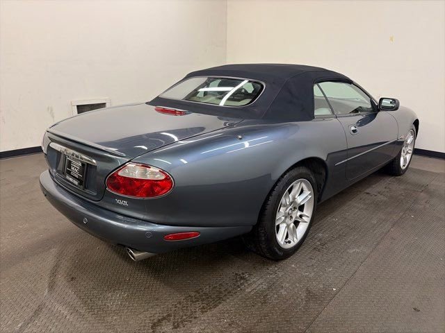 Used 2001 Jaguar XK8 Convertible image 10