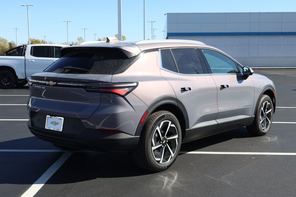 New 2026 Chevrolet Equinox EV LT image 8