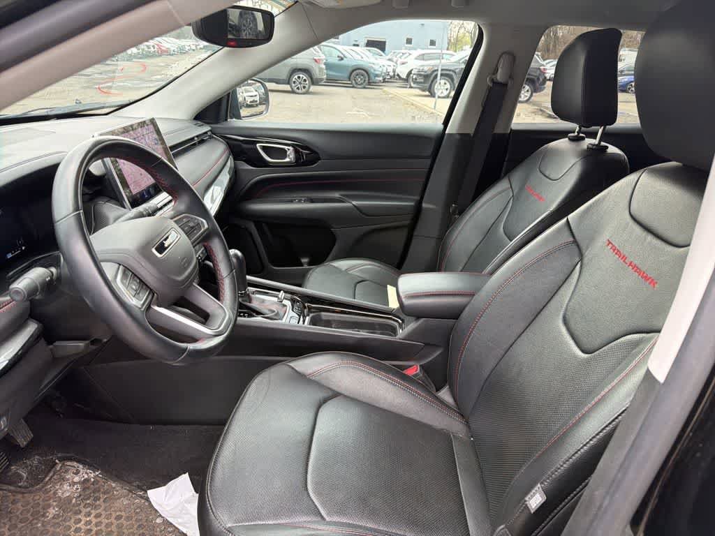 Used 2022 Jeep Compass Trailhawk w/ Trailhawk Elite Group image 33