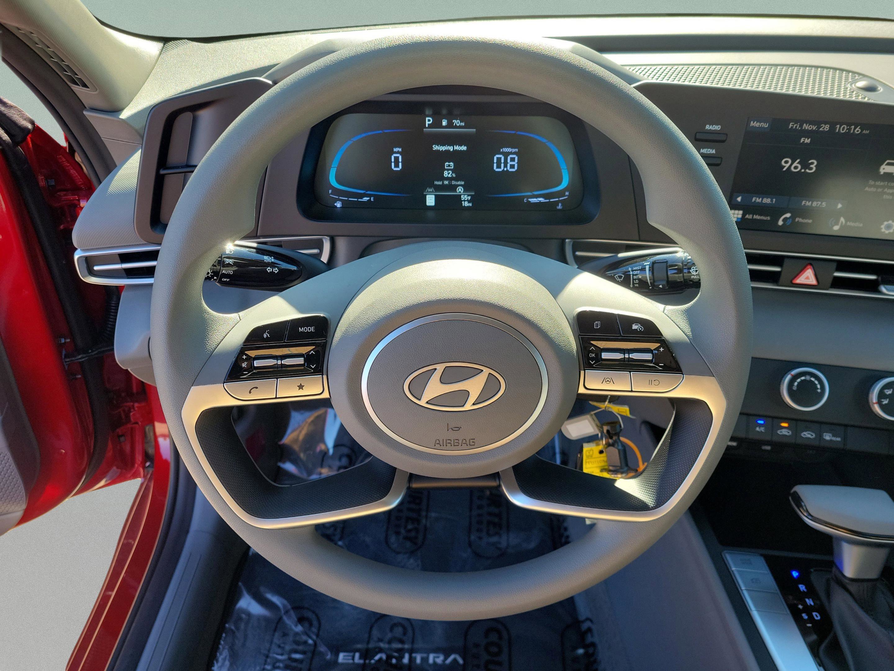 New 2026 Hyundai Elantra SE w/ Cargo Package image 16