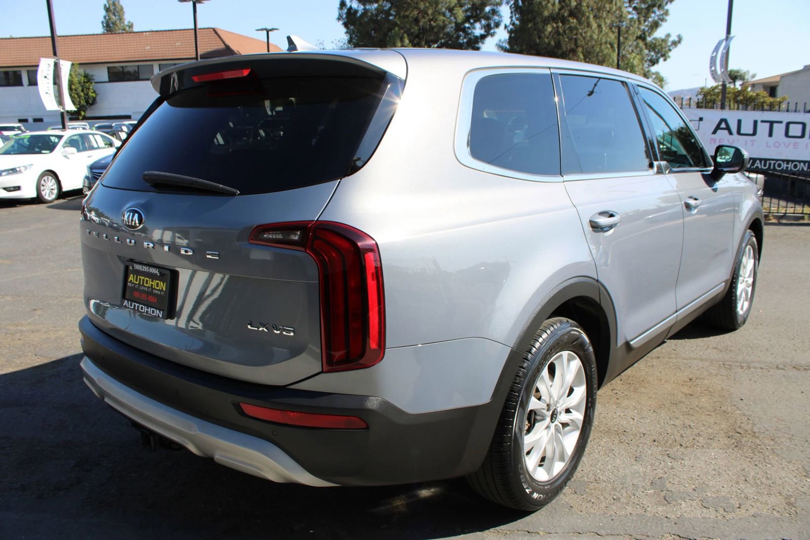 Used 2021 Kia Telluride LX FWD image 8