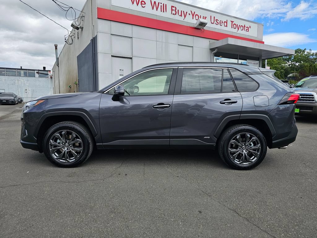 Certified 2023 Toyota RAV4 XLE Premium AWD/4WD image 4