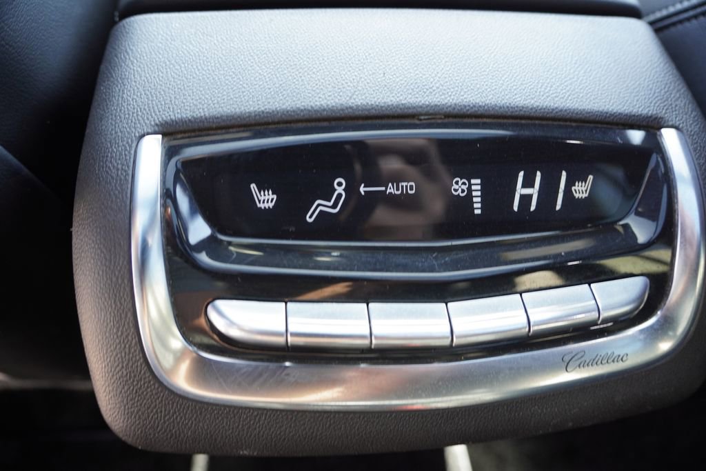 Used 2022 Cadillac XT6 Sport w/ Technology Package image 20