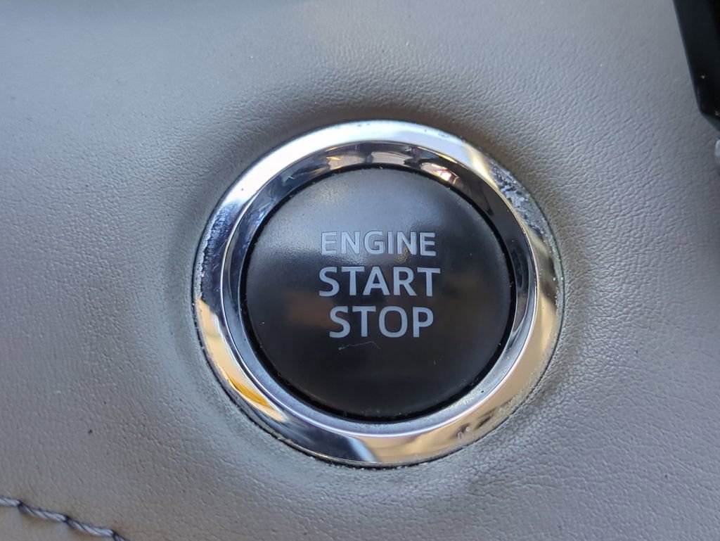 Used 2021 Honda Pilot Touring image 33