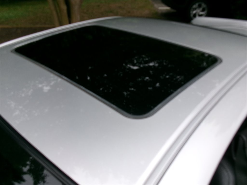 Used 2001 Chevrolet Monte Carlo SS w/ High Sport Appearance Pkg FWD image 9