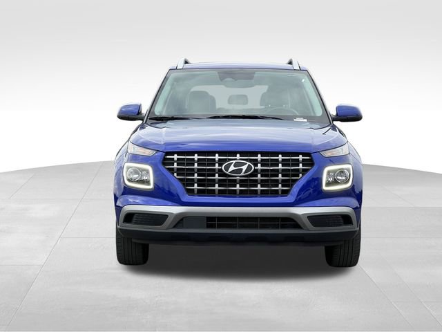 Used 2023 Hyundai Venue Limited image 8