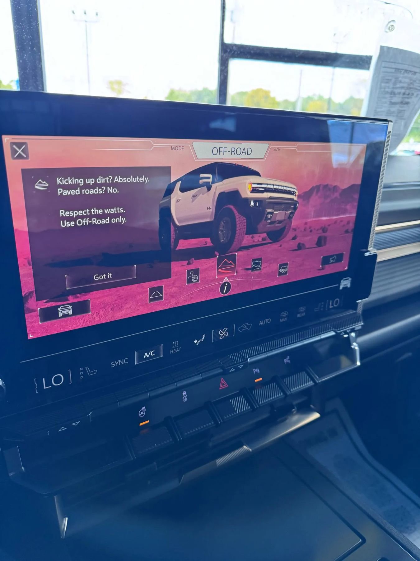 Used 2024 GMC Hummer EV 2X w/ LPO, Illumination Package image 42