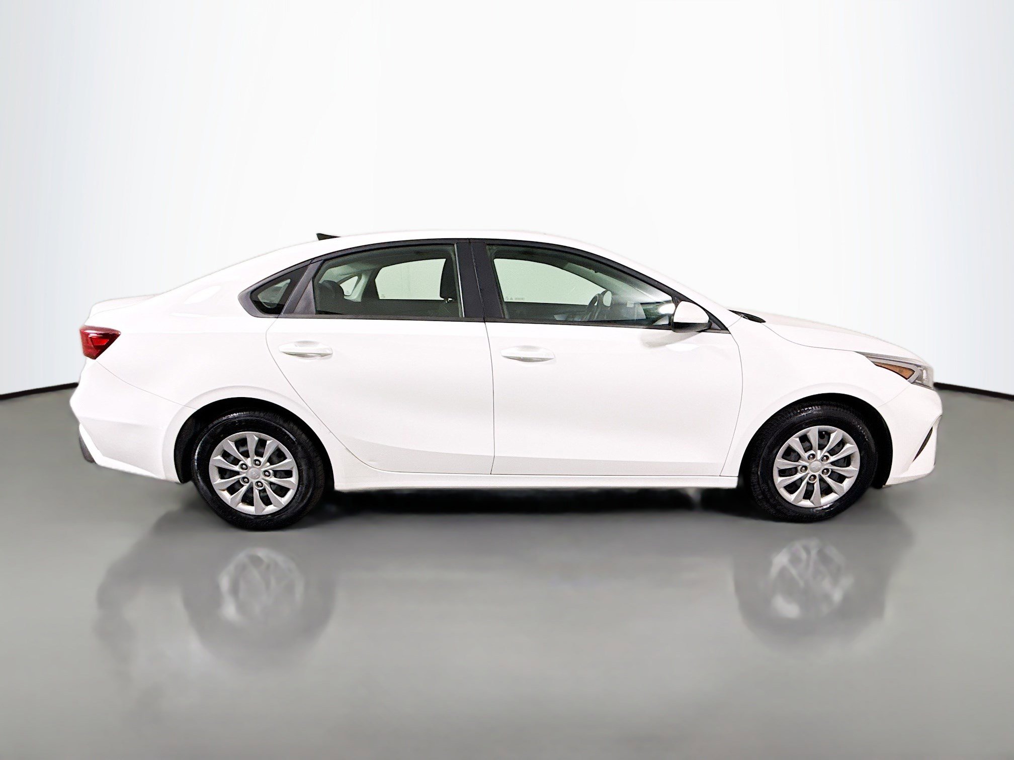 Used 2024 Kia Forte LX FWD image 11
