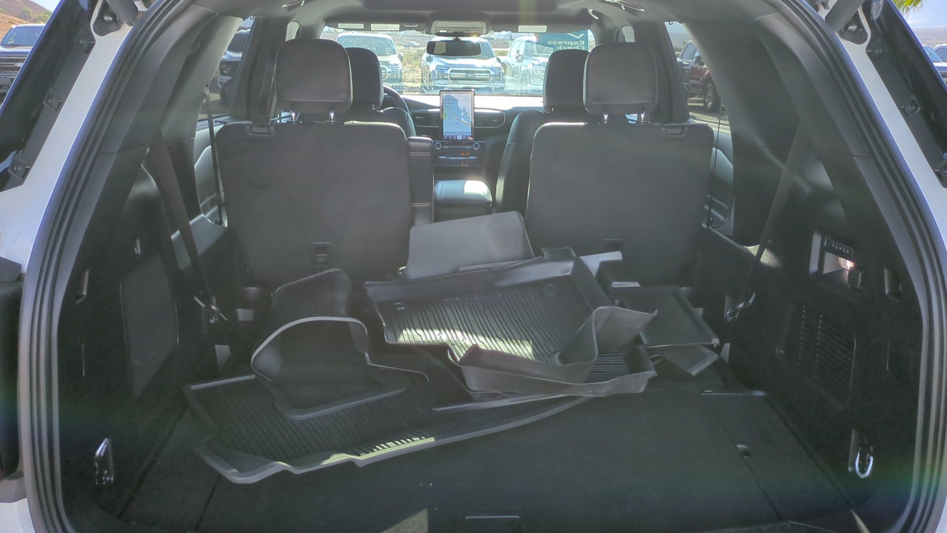 Used 2023 Ford Explorer ST w/ Equipment Group 401A AWD/4WD image 31