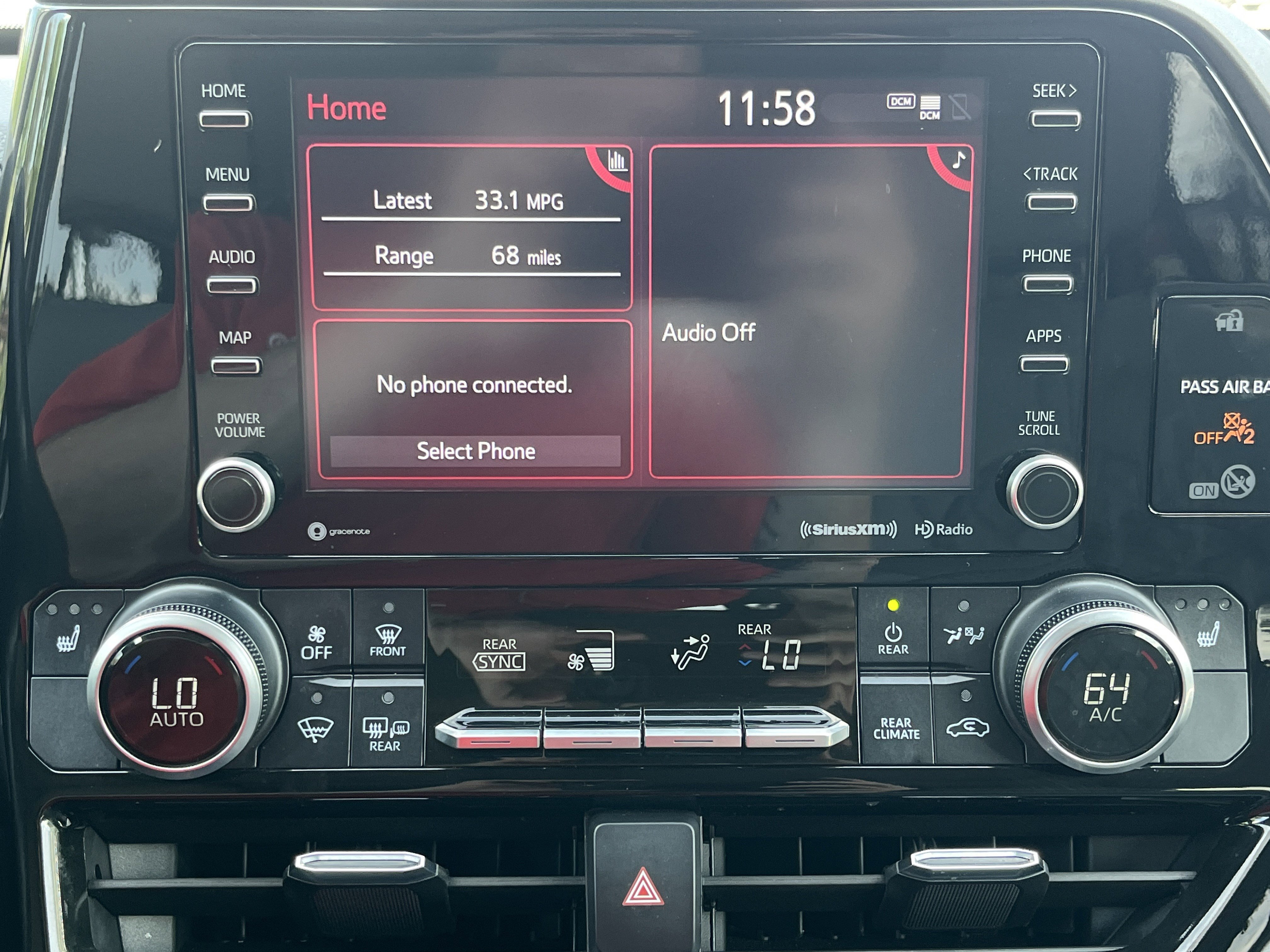 Used 2021 Toyota Highlander XLE image 7