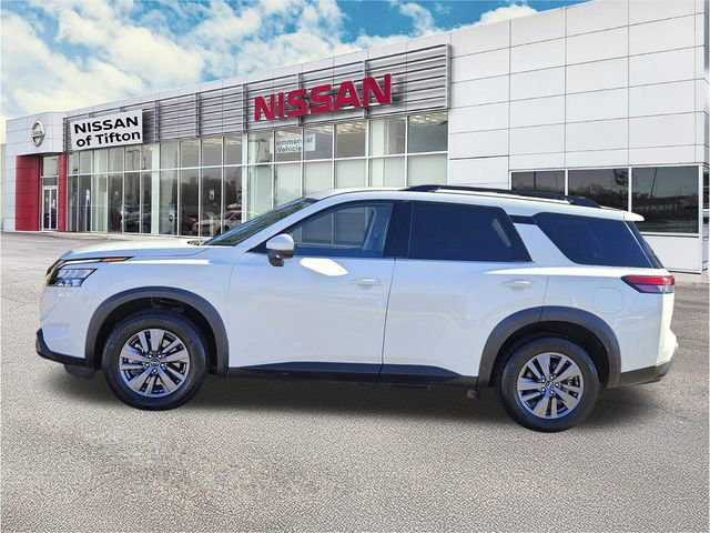 Used 2024 Nissan Pathfinder SV image 7