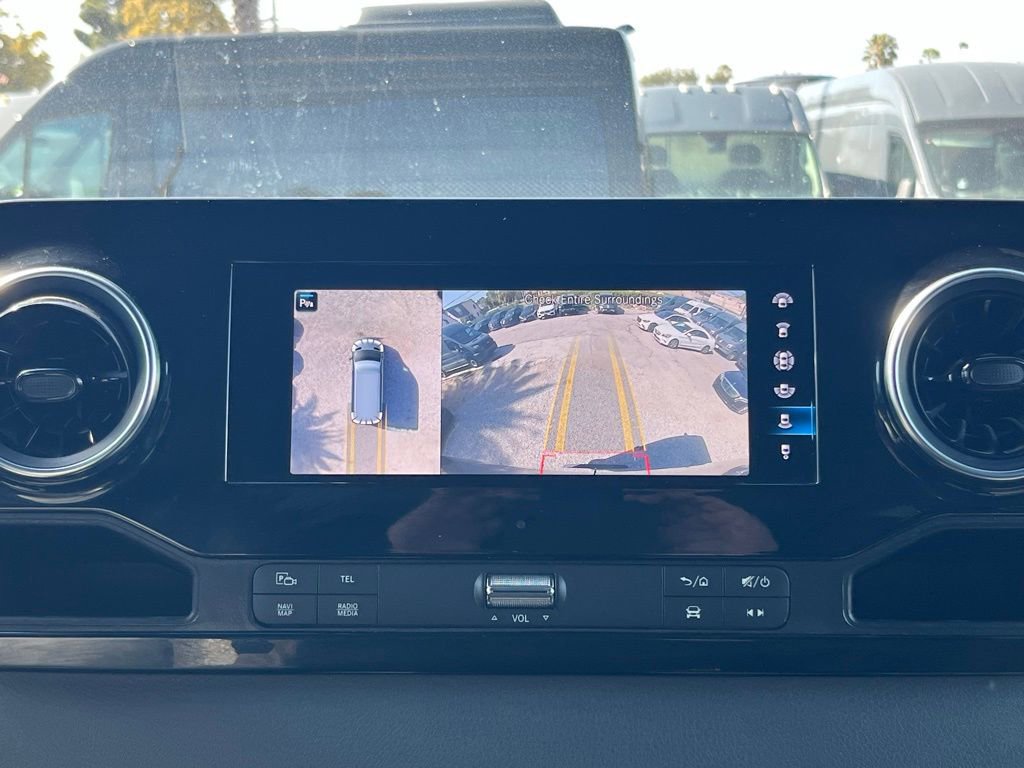 Used 2023 Mercedes-Benz Sprinter 1500 image 20