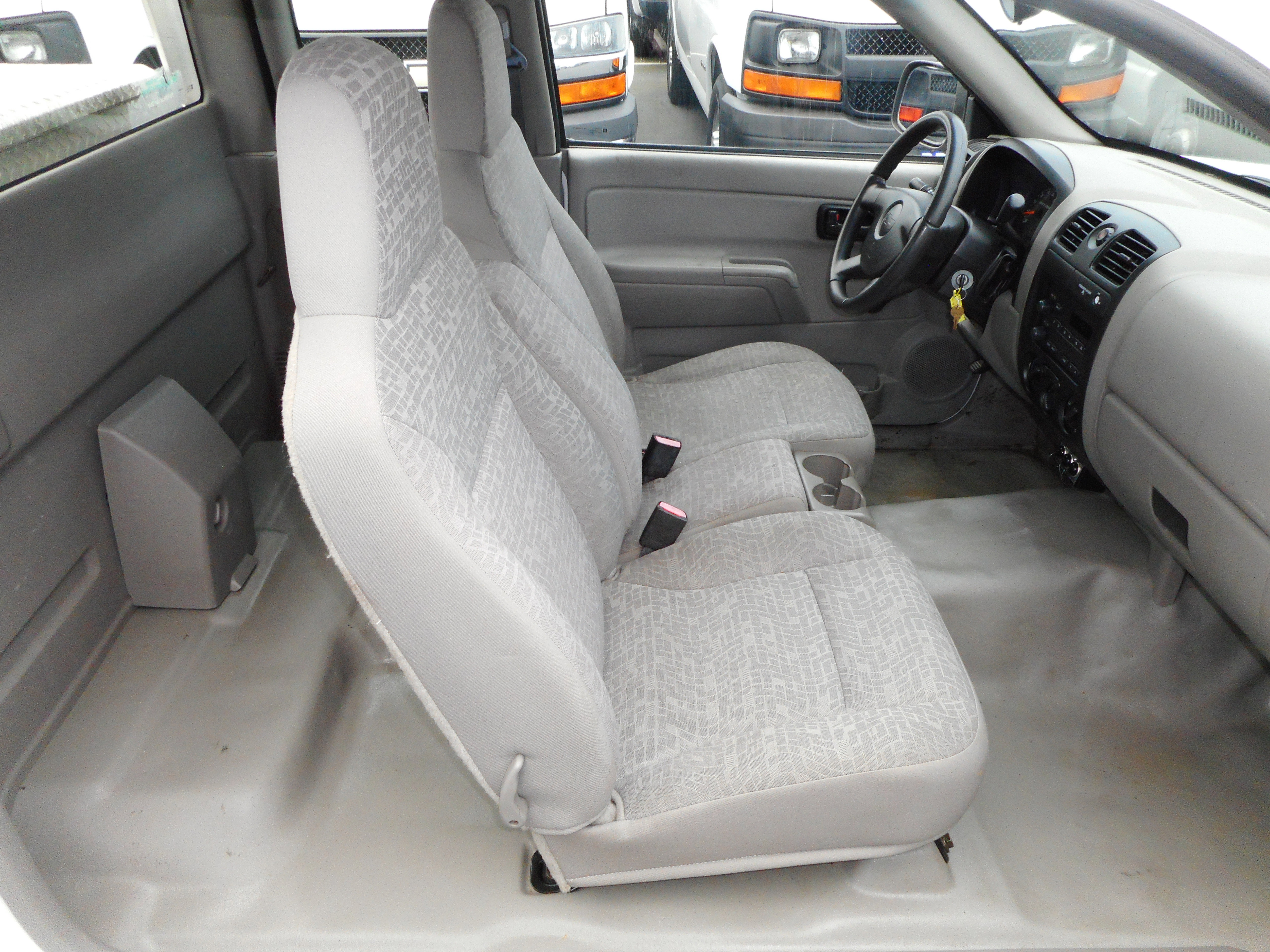 Used 2004 Chevrolet Colorado LS image 22