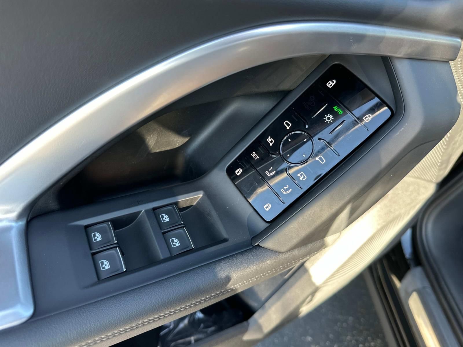 New 2025 Audi Q5 Premium image 13