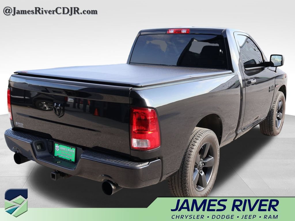 Used 2017 RAM 1500 Express w/ Black Ram 1500 Express Group RWD image 5