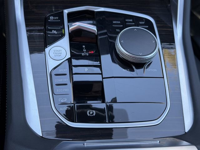 Certified 2025 BMW X6 xDrive40i w/ Climate Comfort Package image 30