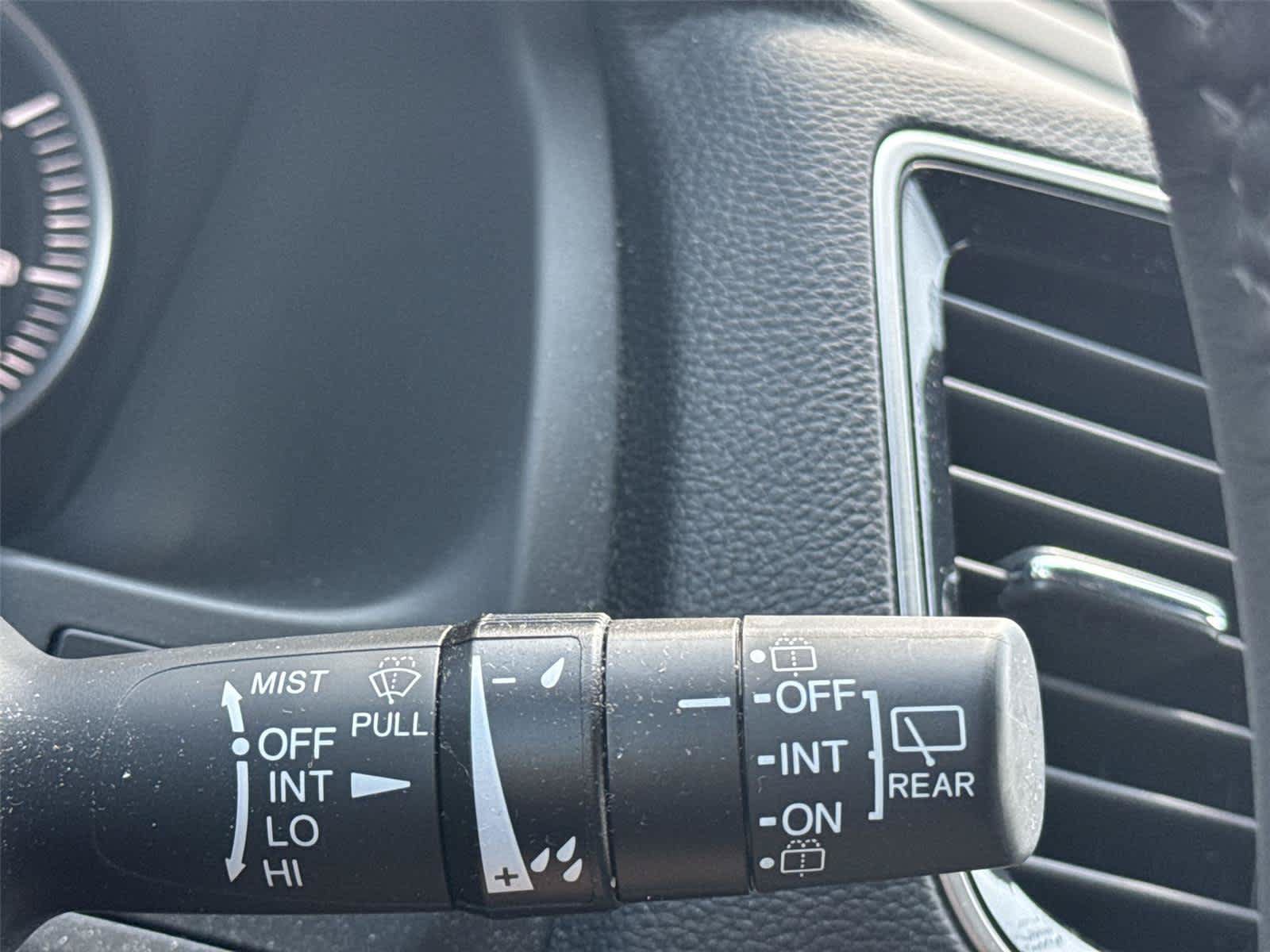 Used 2024 Honda Passport EX-L image 21