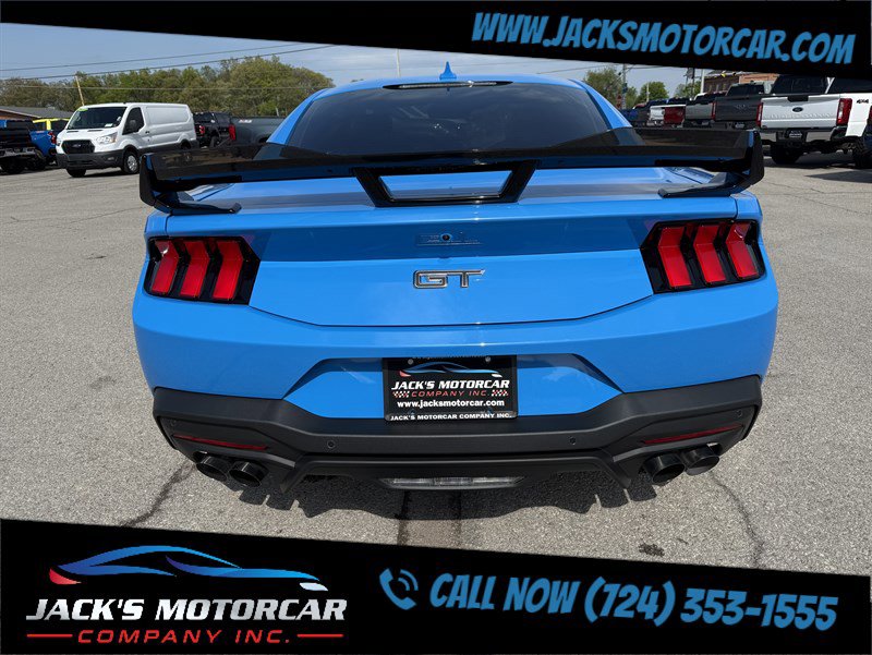 Used 2024 Ford Mustang GT Premium image 3